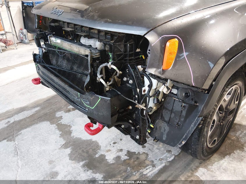 2016 Jeep Renegade VIN ZACCJBCT9GPD55264 IAAI salvage auction — FRONT END, Salvage Title, sold $1,475 on 2026-07-15 (photo 6)