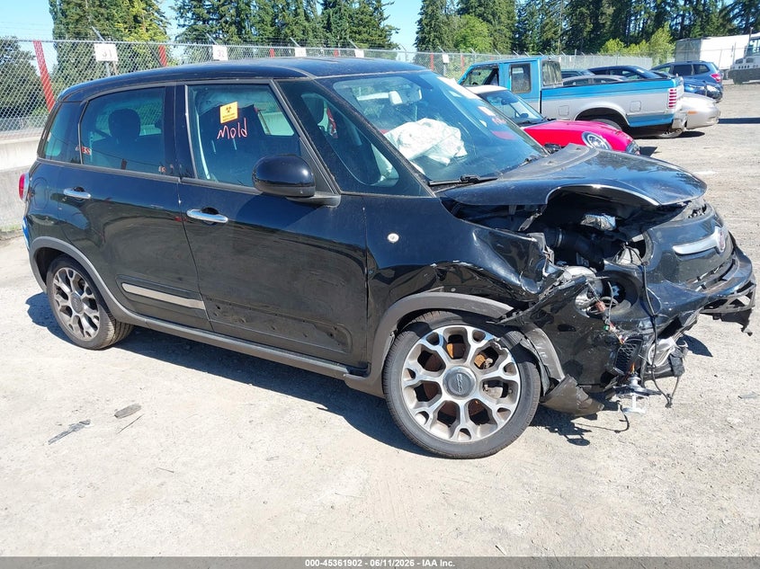 2014 Fiat 500l VIN ZFBCFADH0EZ010745 IAAI salvage auction — NORMAL WEAR, Clear (Washington), sold $350 on 2026-07-08 (photo 1)