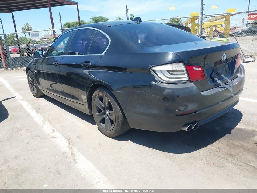 2011 BMW 5 series VIN WBAFR1C58BDS36627 IAAI salvage auction — NORMAL WEAR, Clear - Dealer Only (California), sold $425 on 2026-07-14 (photo 3)