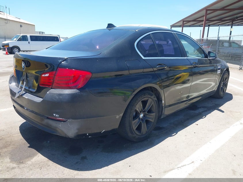 2011 BMW 5 series VIN WBAFR1C58BDS36627 IAAI salvage auction — NORMAL WEAR, Clear - Dealer Only (California), sold $425 on 2026-07-14 (photo 4)