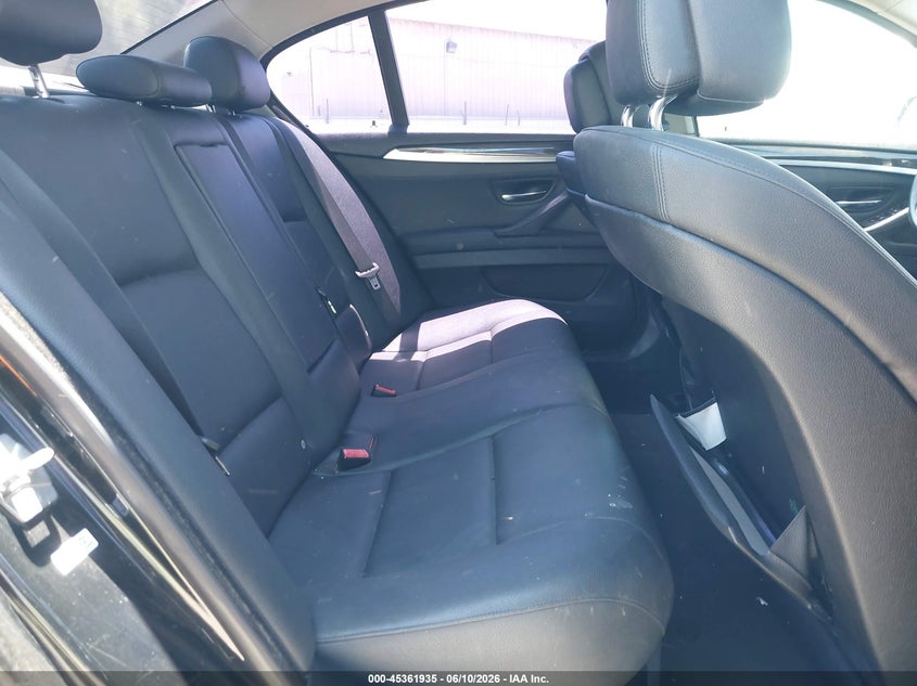 2011 BMW 5 series VIN WBAFR1C58BDS36627 IAAI salvage auction — NORMAL WEAR, Clear - Dealer Only (California), sold $425 on 2026-07-14 (photo 8)
