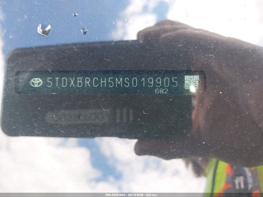 2021 Toyota Highlander VIN 5TDXBRCH5MS019905 IAAI salvage auction — FRONT END, Salvage (Virginia), sold $12,600 on 2026-07-07 (photo 9)