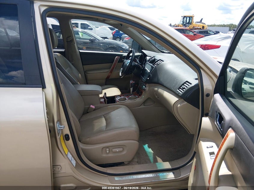 2008 Toyota Highlander VIN JTEES42A682052063 IAAI salvage auction — FRONT END, Salvage (South Carolina), sold $2,600 on 2026-07-22 (photo 5)