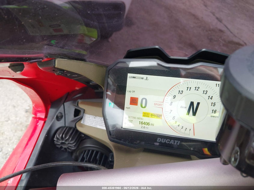 2022 Ducati Panigale VIN ZDMDAGWW0NB001829 IAAI salvage auction — SIDE, Salvage Title, sold $9,600 on 2026-09-09 (photo 7)