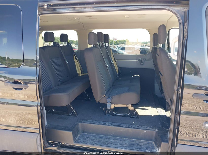 2019 Ford Transit 150 VIN 1FMZK1YM2KKB08332 IAAI salvage auction — REAR END, SF97 (Illinois), sold $21,625 on 2026-07-09 (photo 8)