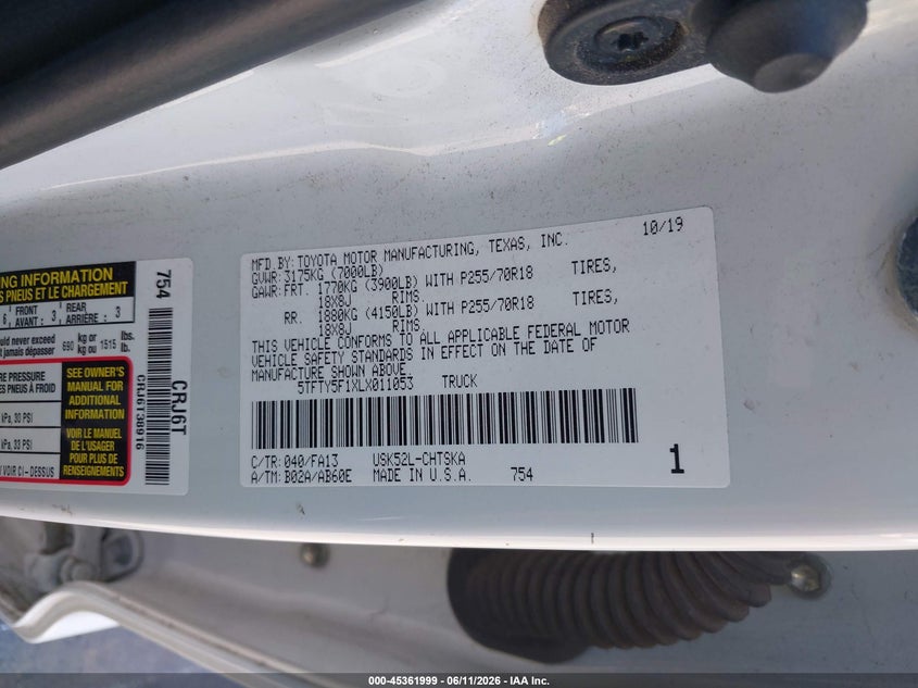 2020 Toyota Tundra VIN 5TFTY5F1XLX011053 IAAI salvage auction — FRONT & REAR, Salvage (California), sold $2,700 on 2026-07-29 (photo 9)