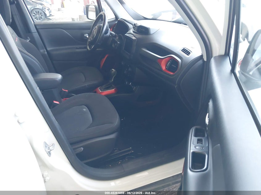 2018 Jeep Renegade VIN ZACCJBCB4JPH70121 IAAI salvage auction — FRONT END, Certificate Of Title (Nebraska), sold $875 on 2026-07-23 (photo 5)
