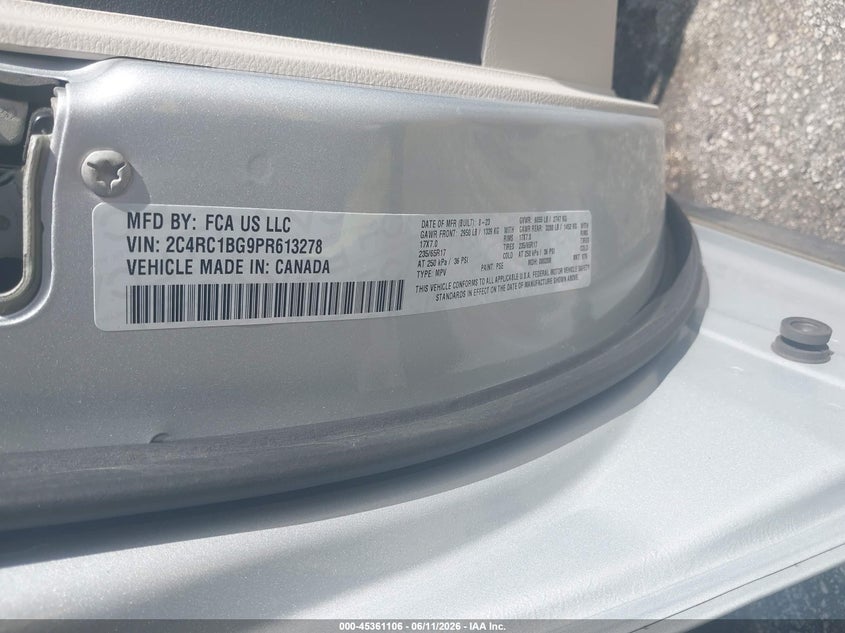 2023 Chrysler Pacifica VIN 2C4RC1BG9PR613278 IAAI salvage auction — WATER/FLOOD, Rebuildable (Florida), sold $7,750 on 2026-07-30 (photo 9)