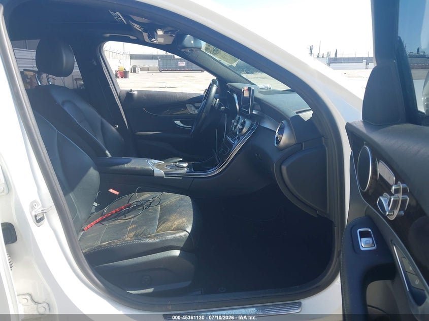 2018 Mercedes-benz C-klasse VIN 55SWF4JB3JU246770 IAAI salvage auction — UNKNOWN, Salvage Title, sold $5,400 on 2026-08-01 (photo 5)