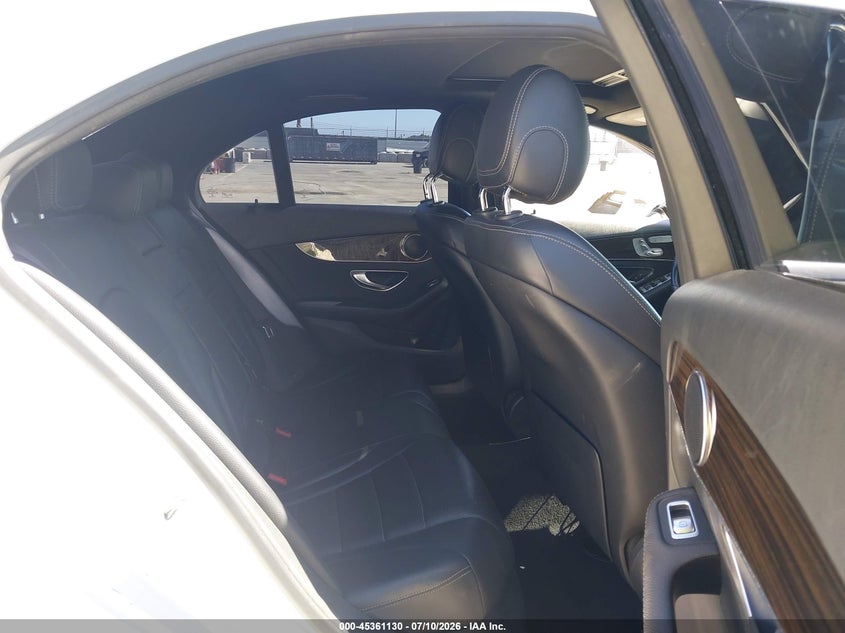 2018 Mercedes-benz C-klasse VIN 55SWF4JB3JU246770 IAAI salvage auction — UNKNOWN, Salvage Title, sold $5,400 on 2026-08-01 (photo 8)