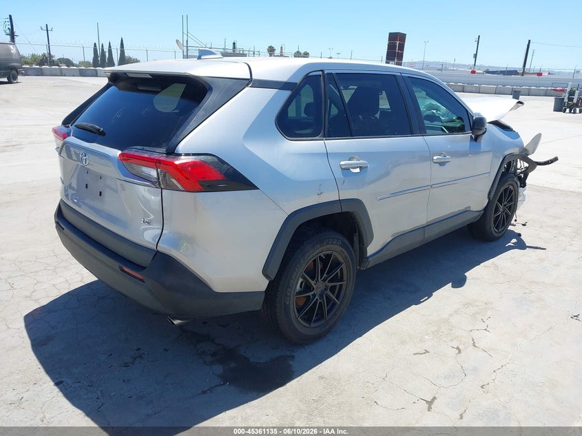 2022 Toyota Rav 4 VIN 2T3H1RFV4NC211830 IAAI salvage auction — NORMAL WEAR, Salvage (California), sold $9,175 on 2026-07-29 (photo 4)