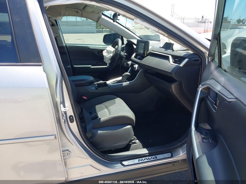 2022 Toyota Rav 4 VIN 2T3H1RFV4NC211830 IAAI salvage auction — NORMAL WEAR, Salvage (California), sold $9,175 on 2026-07-29 (photo 5)