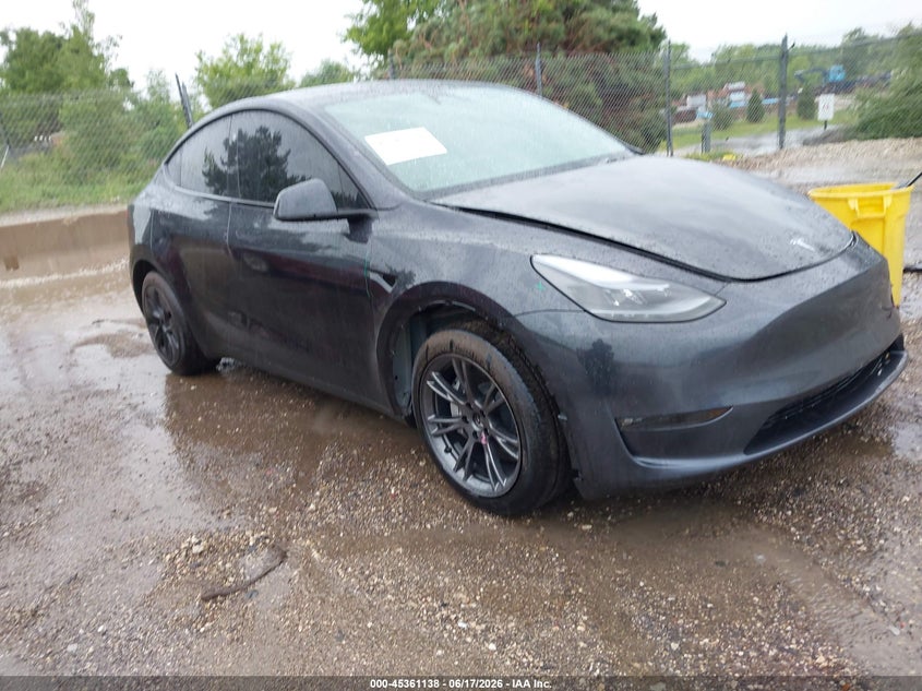 2024 Tesla Model y VIN 7SAYGDEE5RF161052 IAAI salvage auction — LEFT SIDE, Salvage (Wisconsin), sold $16,325 on 2026-07-09 (photo 1)