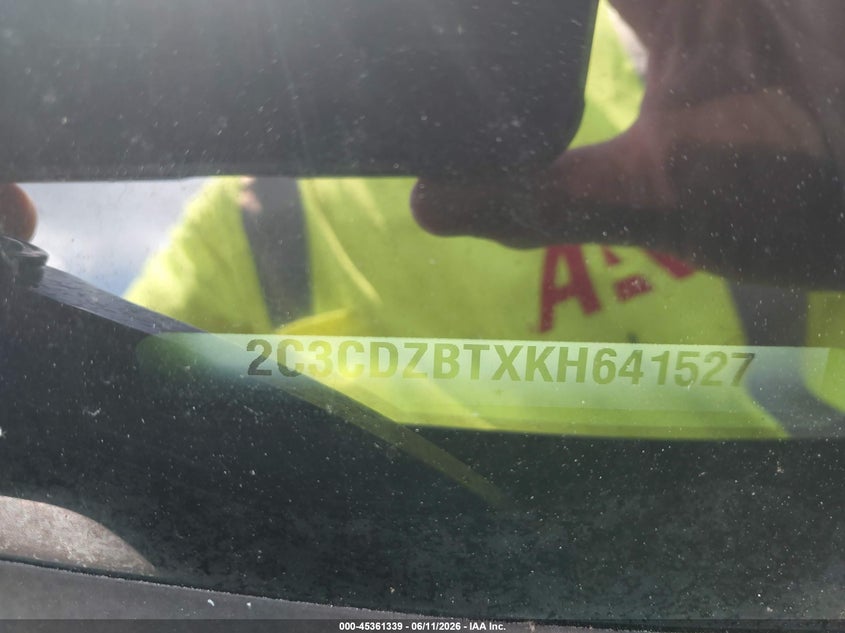 2019 Dodge Challenger VIN 2C3CDZBTXKH641527 IAAI salvage auction — FRONT END, Salvage (North Carolina), sold $4,975 on 2026-08-01 (photo 9)