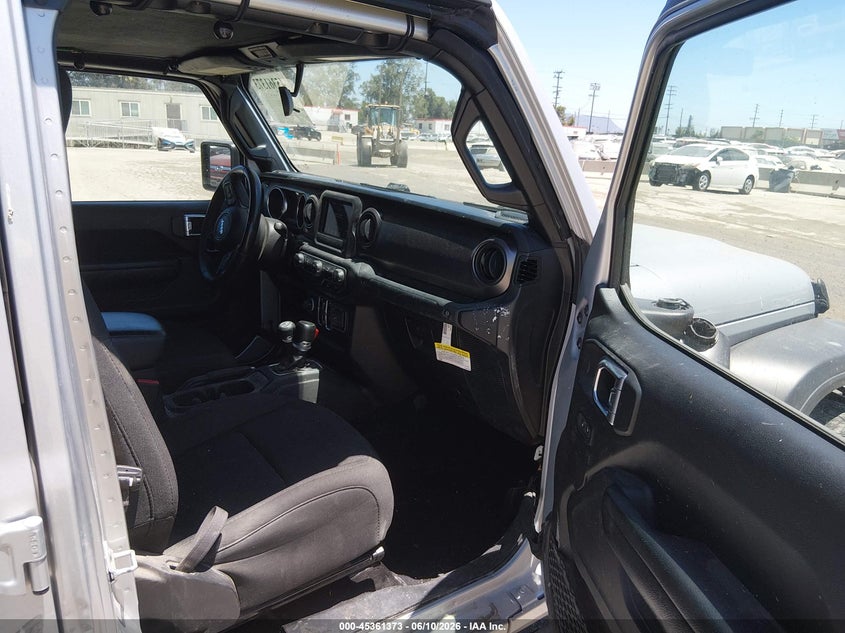 2023 Jeep Gladiator VIN 1C6HJTAG3PL561452 IAAI salvage auction — SIDE, Wait Title, sold $14,300 on 2026-07-31 (photo 5)