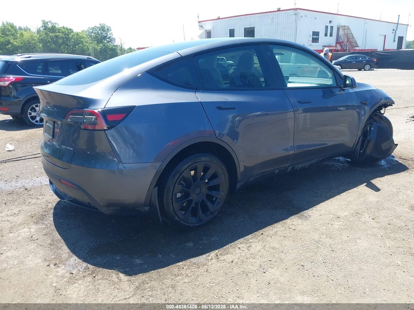 2023 Tesla Model y VIN 7SAYGDEE2PF692514 IAAI salvage auction — RIGHT FRONT, Salvage (Virginia), sold $12,000 on 2026-07-08 (photo 4)