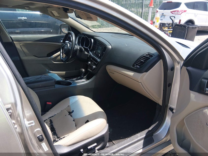 2015 Kia Optima VIN 5XXGN4A76FG414748 IAAI salvage auction — NORMAL WEAR, Clear (Kansas), sold $600 on 2026-07-31 (photo 5)