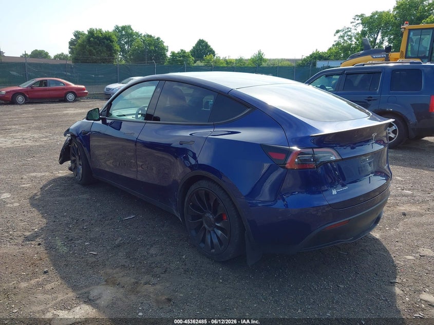 2022 Tesla Model y VIN 7SAYGDEF3NF464219 IAAI salvage auction — LEFT FRONT, Salvage Title, sold $11,800 on 2026-07-30 (photo 3)