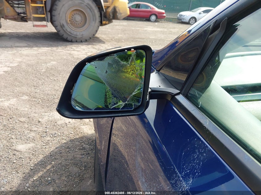 2022 Tesla Model y VIN 7SAYGDEF3NF464219 IAAI salvage auction — LEFT FRONT, Salvage Title, sold $11,800 on 2026-07-30 (photo 6)