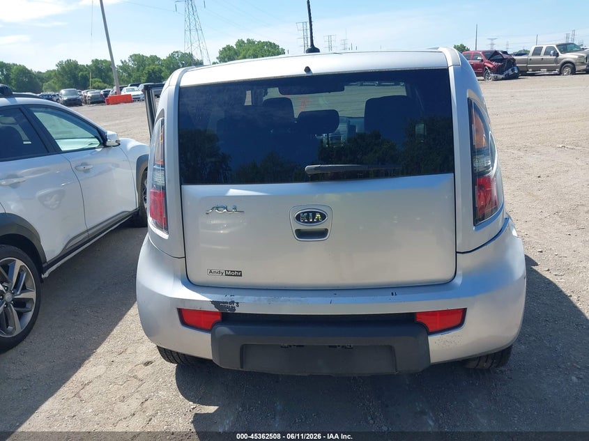 2011 Kia Soul VIN KNDJT2A27B7711597 IAAI salvage auction — NORMAL WEAR, Clear (Indiana), sold $400 on 2026-07-22 (photo 6)