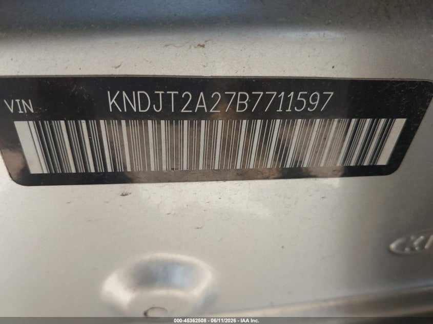 2011 Kia Soul VIN KNDJT2A27B7711597 IAAI salvage auction — NORMAL WEAR, Clear (Indiana), sold $400 on 2026-07-22 (photo 9)