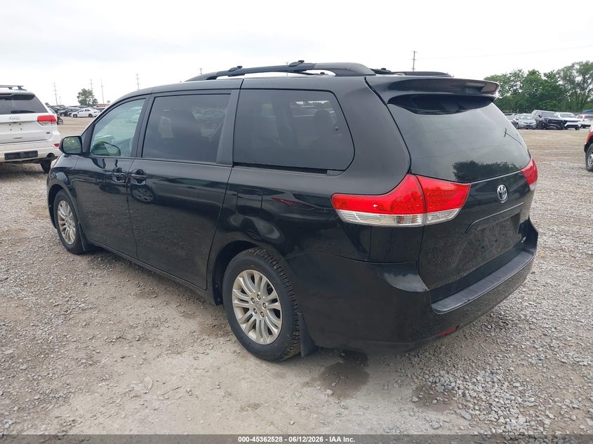 2014 Toyota Sienna VIN 5TDYK3DCXES420100 IAAI salvage auction — RIGHT FRONT, Salvage (Ohio), sold $3,000 on 2026-07-15 (photo 3)