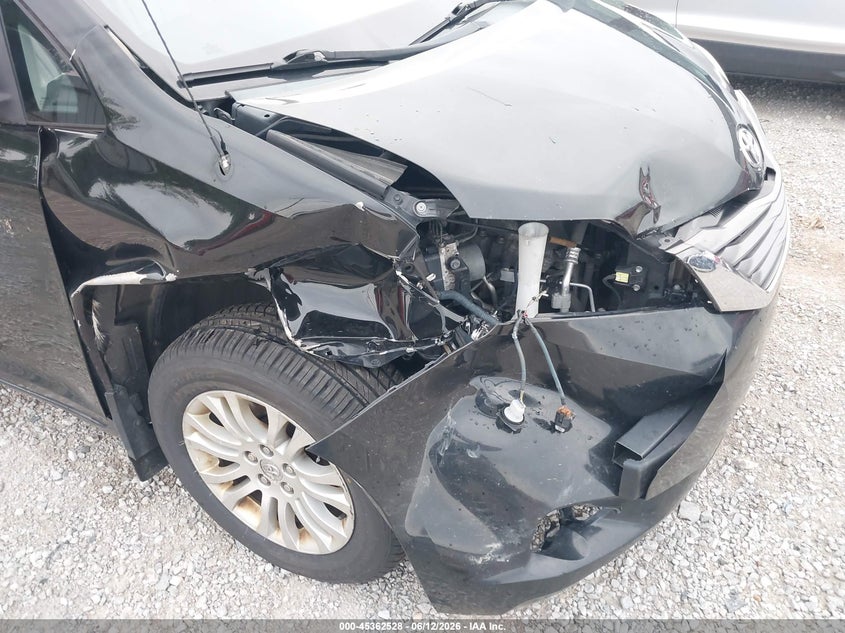 2014 Toyota Sienna VIN 5TDYK3DCXES420100 IAAI salvage auction — RIGHT FRONT, Salvage (Ohio), sold $3,000 on 2026-07-15 (photo 6)