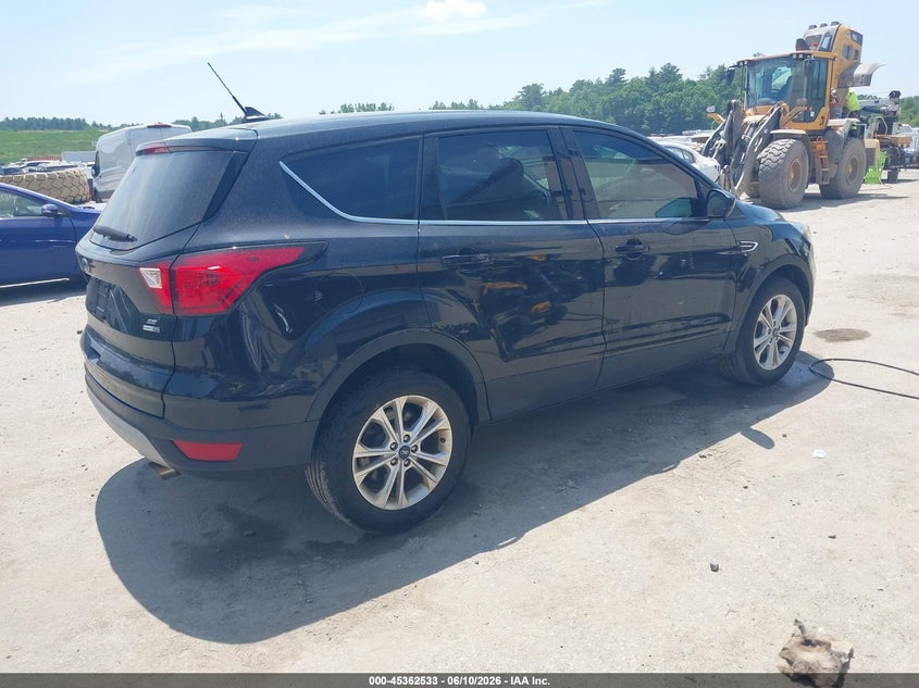 2019 Ford Escape VIN 1FMCU9GD0KUB83843 IAAI salvage auction — NORMAL WEAR, Sf97 (New Hampshire), sold $8,150 on 2026-07-23 (photo 4)