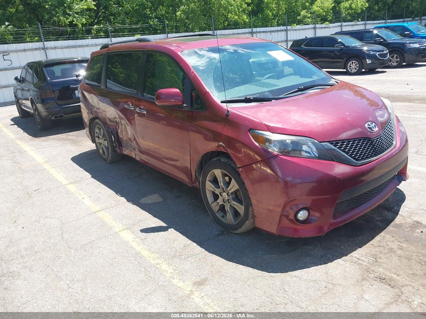 2014 Toyota Sienna VIN 5TDXK3DCXES519348 IAAI salvage auction — RIGHT SIDE, Clear (Michigan), sold $4,025 on 2026-07-13 (photo 1)