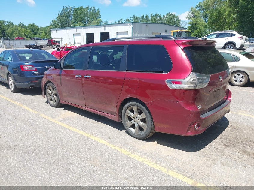 2014 Toyota Sienna VIN 5TDXK3DCXES519348 IAAI salvage auction — RIGHT SIDE, Clear (Michigan), sold $4,025 on 2026-07-13 (photo 3)