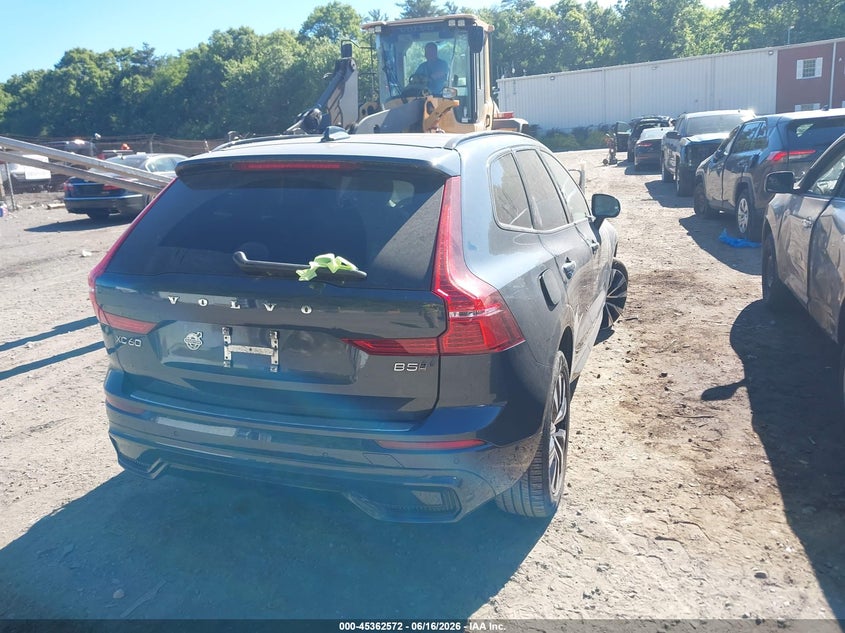 2024 Volvo Xc60 VIN YV4L12RL3R1723624 IAAI salvage auction — RIGHT FRONT, Salvage (Massachusetts), sold $15,000 on 2026-07-28 (photo 4)
