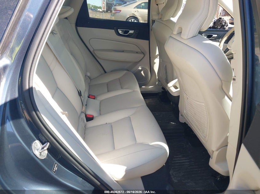 2024 Volvo Xc60 VIN YV4L12RL3R1723624 IAAI salvage auction — RIGHT FRONT, Salvage (Massachusetts), sold $15,000 on 2026-07-28 (photo 8)