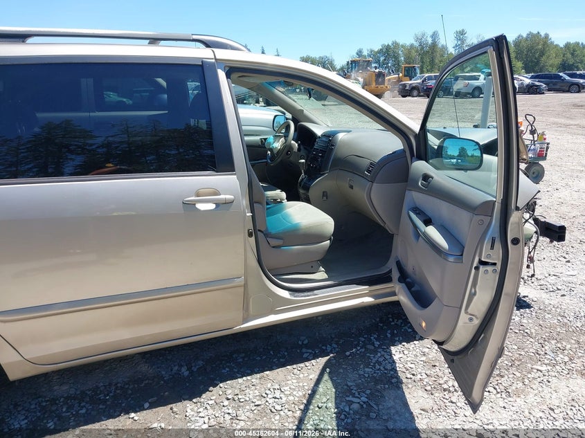 2008 Toyota Sienna VIN 5TDZK23C98S109892 IAAI salvage auction — FRONT END, Bill Of Sale (Washington), sold $475 on 2026-07-08 (photo 5)