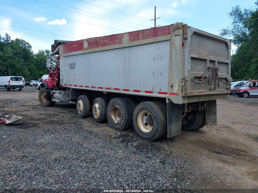 2005 Mack 700 cv700 VIN 1M2AG10C95M024843 IAAI salvage auction — ROLLOVER, Salvage (Ohio), sold $9,050 on 2026-08-26 (photo 3)