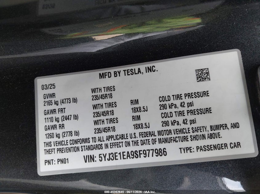 2025 Tesla Model 3 VIN 5YJ3E1EA9SF977986 IAAI salvage auction — RIGHT REAR, Salvage Title, sold $8,800 on 2026-07-29 (photo 9)