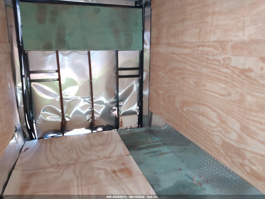2024 Arising industries Enclosed trailer VIN 5YCBE121XRH001964 IAAI salvage auction — REAR END, Salvage (North Carolina), sold $1,300 on 2026-07-15 (photo 8)