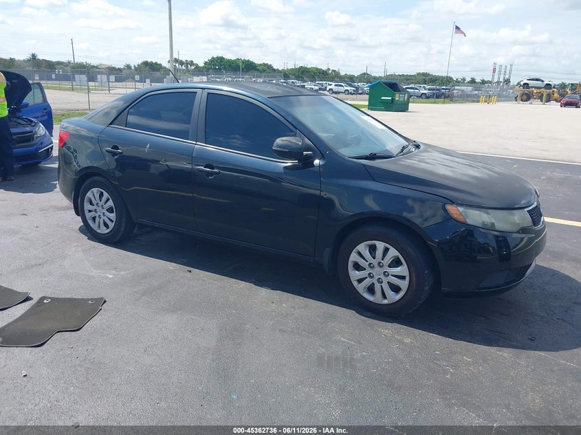 2012 Kia Forte VIN KNAFU4A2XC5552129 IAAI salvage auction — LEFT SIDE, Rebuildable (Florida), sold $375 on 2026-07-09 (photo 1)