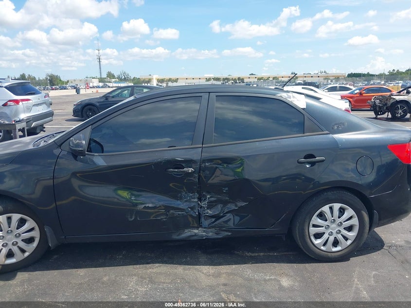 2012 Kia Forte VIN KNAFU4A2XC5552129 IAAI salvage auction — LEFT SIDE, Rebuildable (Florida), sold $375 on 2026-07-09 (photo 6)