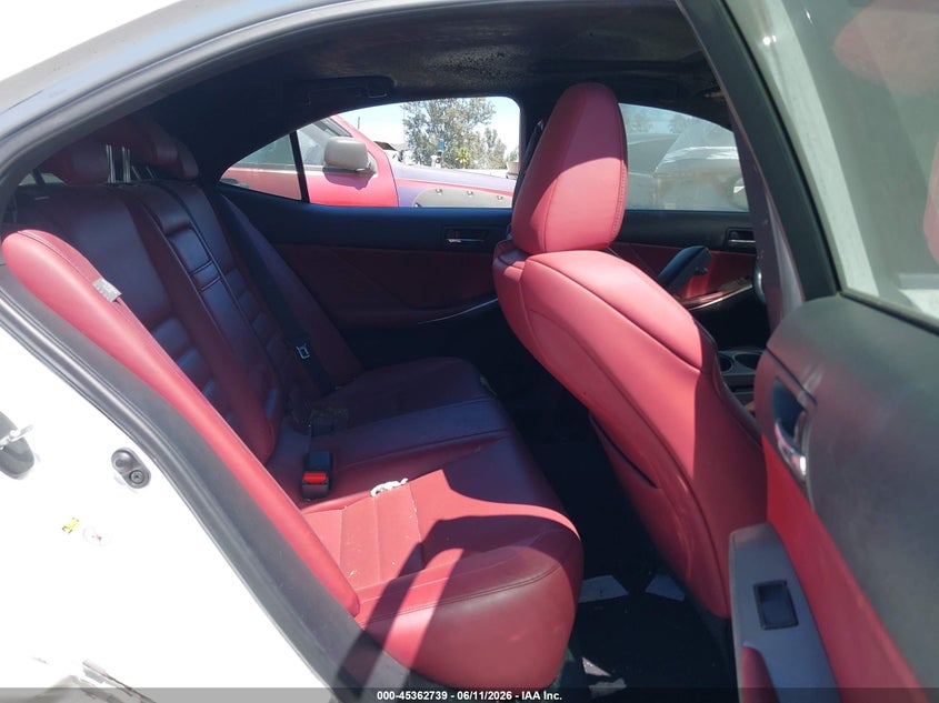 2014 Lexus VIN JTHBE1D24E5005559 IAAI salvage auction — THEFT, Salvage Title, sold $5,000 on 2026-07-29 (photo 8)