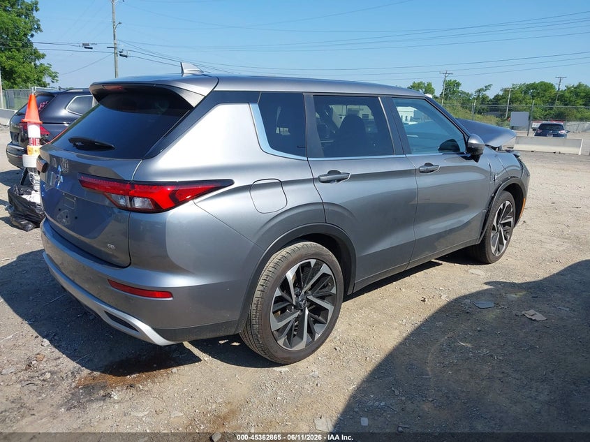 2024 Mitsubishi Outlander VIN JA4J3VA84RZ038413 IAAI salvage auction — FRONT END, Salvage Title, sold $5,300 on 2026-07-30 (photo 4)
