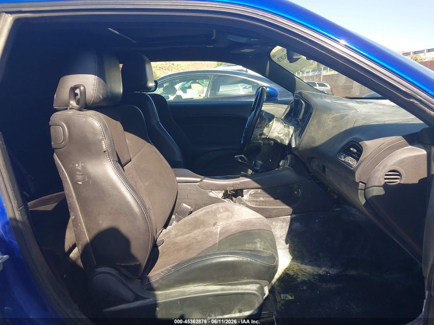 2020 Dodge Challenger VIN 2C3CDZJG8LH148953 IAAI salvage auction — INTERIOR BURN, Salvage (California), sold $10,225 on 2026-07-29 (photo 5)