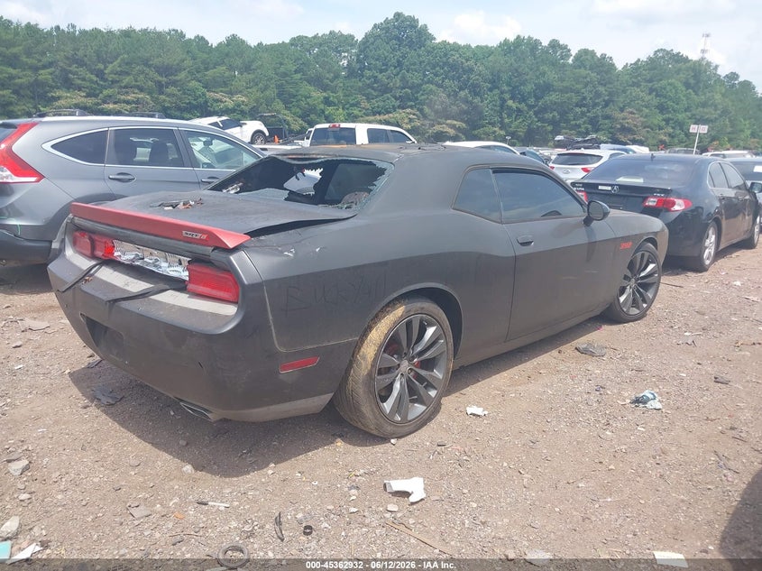 2013 Dodge Challenger VIN 2C3CDYDJ8DH704889 IAAI salvage auction — Burn Interior, Salvage Title, sold $675 on 2026-07-26 (photo 4)