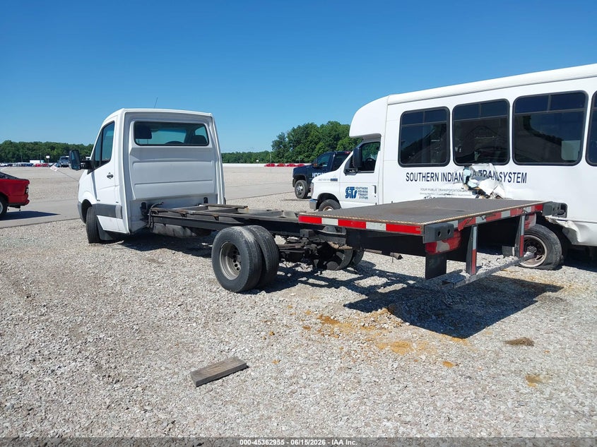 2015 Mercedes-benz Sprinter VIN WDAPF4CC4F9609187 IAAI salvage auction — NORMAL WEAR, Clear (Indiana), sold $2,050 on 2026-07-23 (photo 3)
