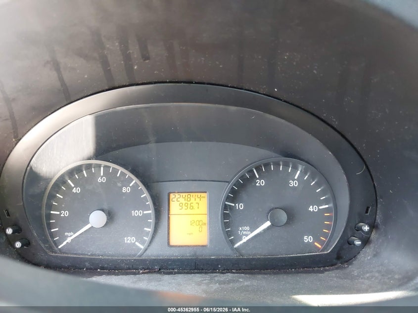 2015 Mercedes-benz Sprinter VIN WDAPF4CC4F9609187 IAAI salvage auction — NORMAL WEAR, Clear (Indiana), sold $2,050 on 2026-07-23 (photo 5)