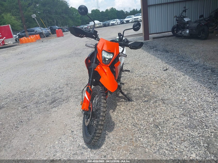 2025 Ktm 390 adventure VIN MD2J1J406SN201189 IAAI salvage auction — FRONT END, Salvage (Georgia), sold $2,550 on 2026-07-22 (photo 5)