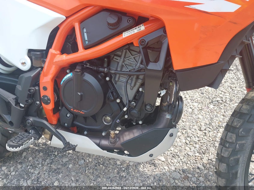 2025 Ktm 390 adventure VIN MD2J1J406SN201189 IAAI salvage auction — FRONT END, Salvage (Georgia), sold $2,550 on 2026-07-22 (photo 8)