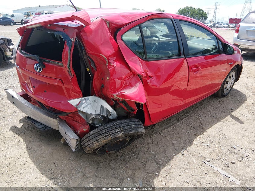 2014 Toyota Prius c VIN JTDKDTB35E1571992 IAAI salvage auction — REAR END, Salvage (Indiana), sold $425 on 2026-07-29 (photo 4)