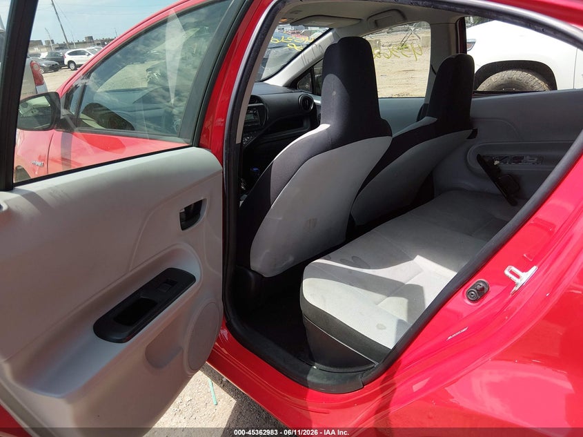 2014 Toyota Prius c VIN JTDKDTB35E1571992 IAAI salvage auction — REAR END, Salvage (Indiana), sold $425 on 2026-07-29 (photo 8)