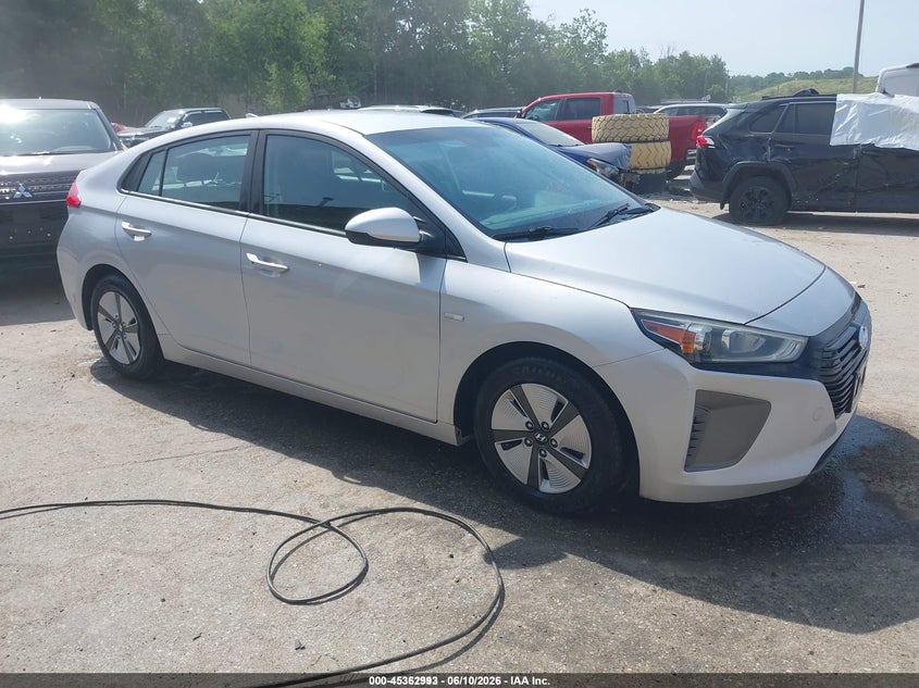 2018 Hyundai Ioniq hybrid VIN KMHC65LC6JU075967 IAAI salvage auction — NORMAL WEAR, Sf97 (New Hampshire), sold $6,100 on 2026-07-23 (photo 1)