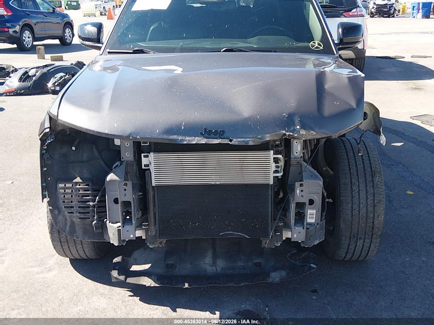 2022 Jeep Grand cherokee VIN 1C4RJKAGXN8554098 IAAI salvage auction — FRONT END, Salvage (Illinois), sold $9,900 on 2026-08-16 (photo 6)
